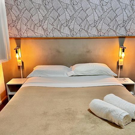 Quarto Privativo Leme De Noronha - 2Min Da Praia Рио-де-Жанейро Экстерьер фото